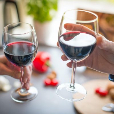 Etiquette You Must Follow To Serving Wine At Your Party